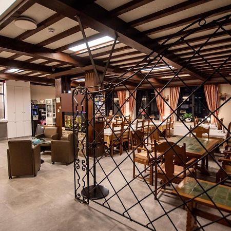 Auberge Le Vieux Moulin Poupehan 외부 사진