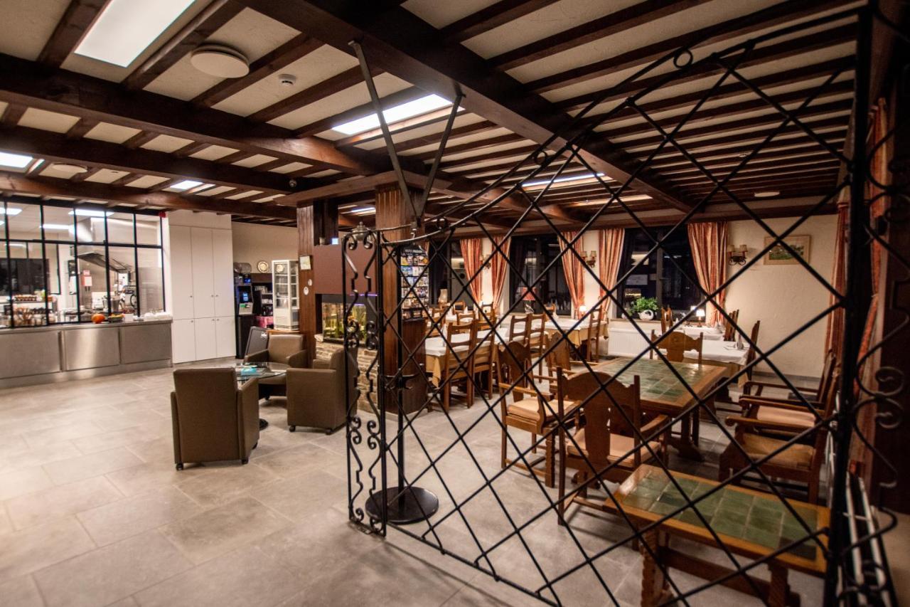 Auberge Le Vieux Moulin Poupehan 외부 사진