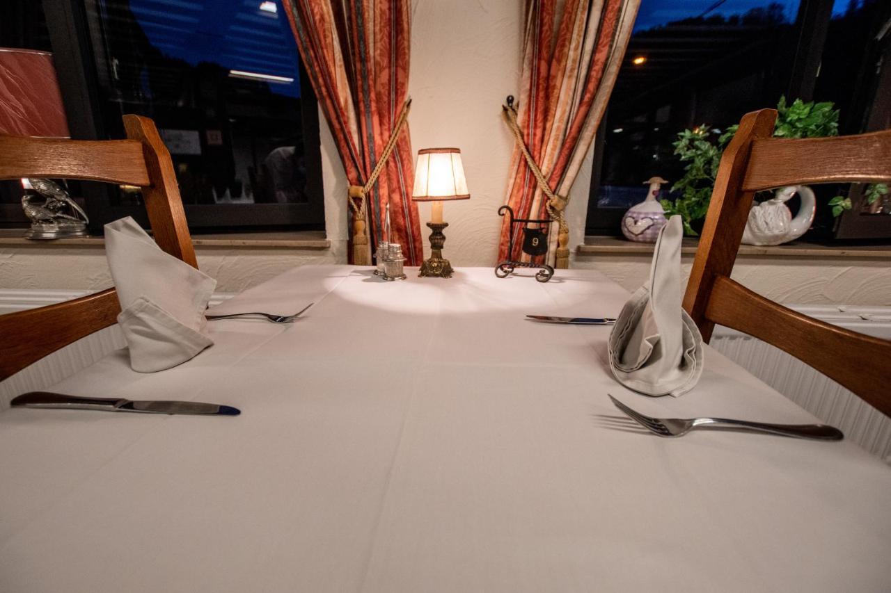Auberge Le Vieux Moulin Poupehan 외부 사진