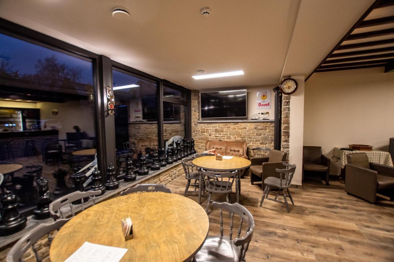 Auberge Le Vieux Moulin Poupehan 외부 사진