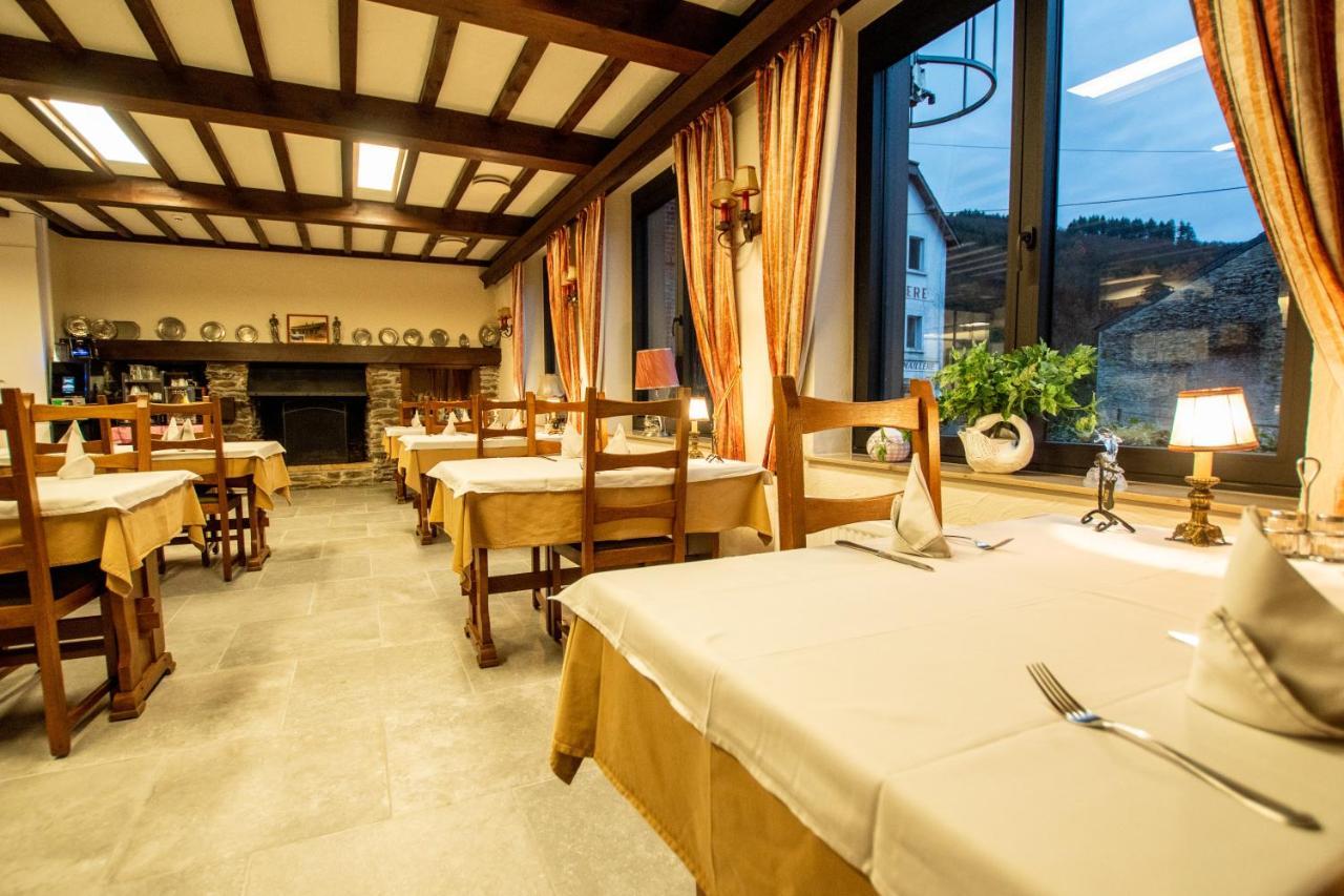 Auberge Le Vieux Moulin Poupehan 외부 사진
